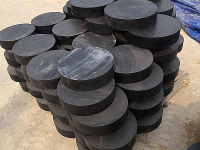 左贡县板式橡胶支座由若干层橡胶片与薄钢板经加压硫化